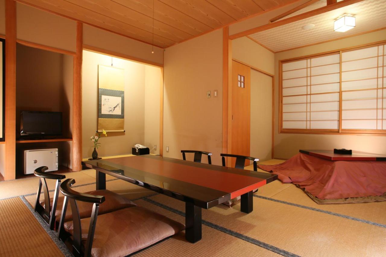 Hotel Ichinoyu Katei Yamanouchi  Exterior foto